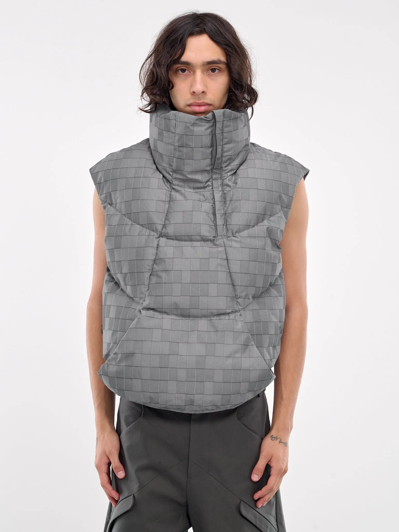 Arlo Down Vest (PTKNSV01B-GREY-GRID)