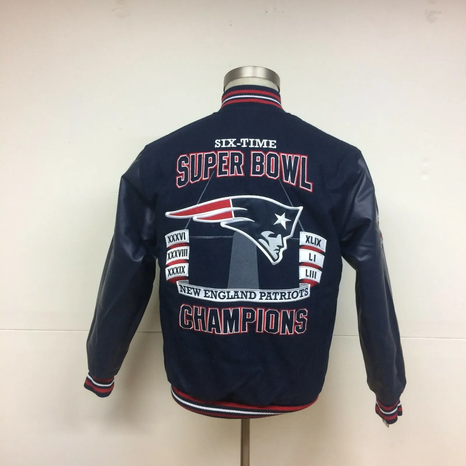 New England Patriots 6-Time Super Bowl Champions Reversible Navy Snap Up Jacket