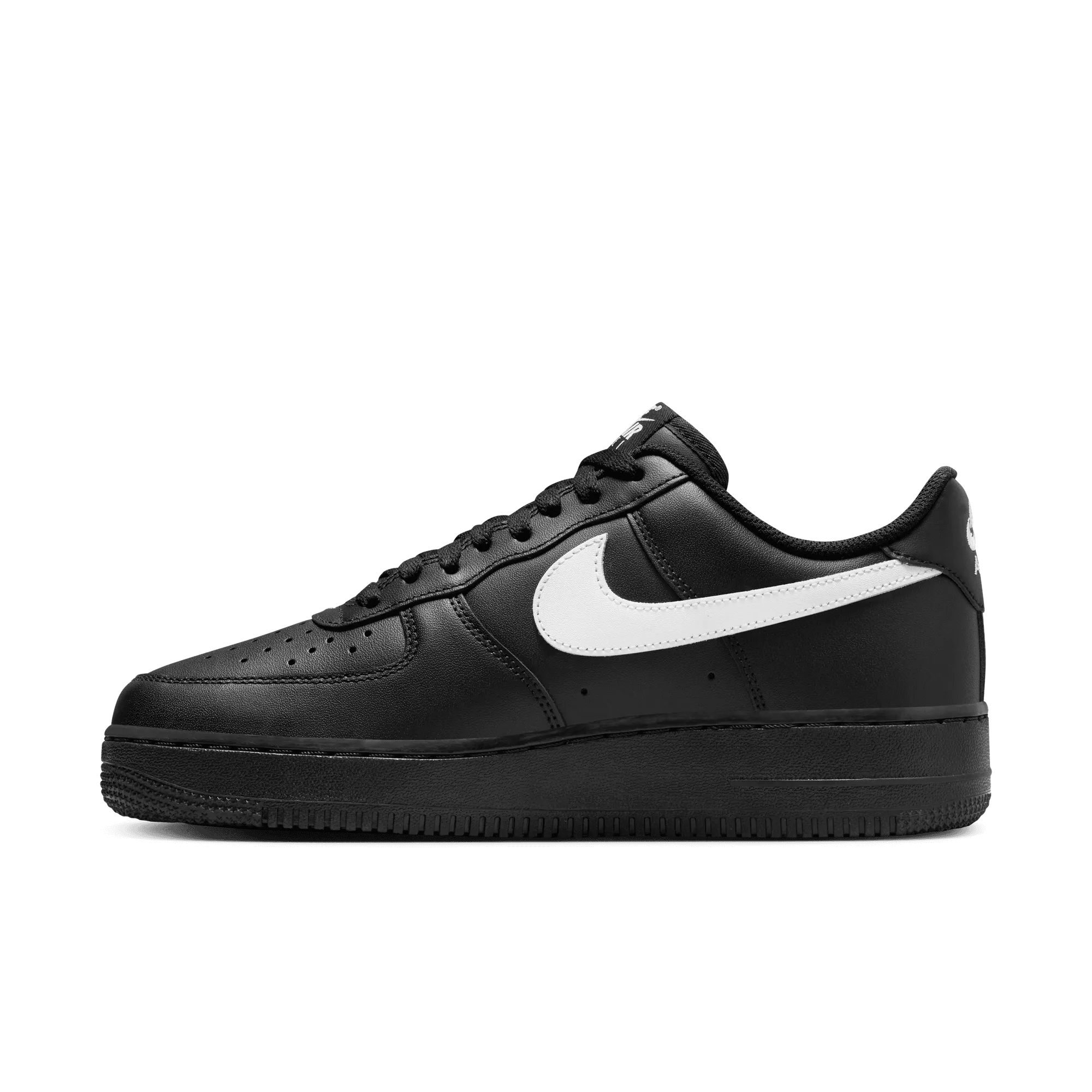 NIKE AIR FORCE 1  07